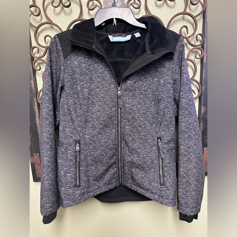 Free Country soft shell lightweight removable hood water & wind resistant jacket